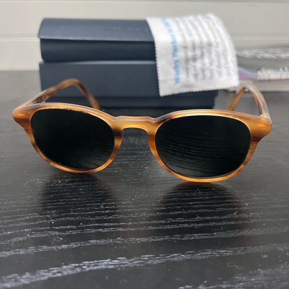 Warby Parker Durand Sunglasses - Picture 1 of 4